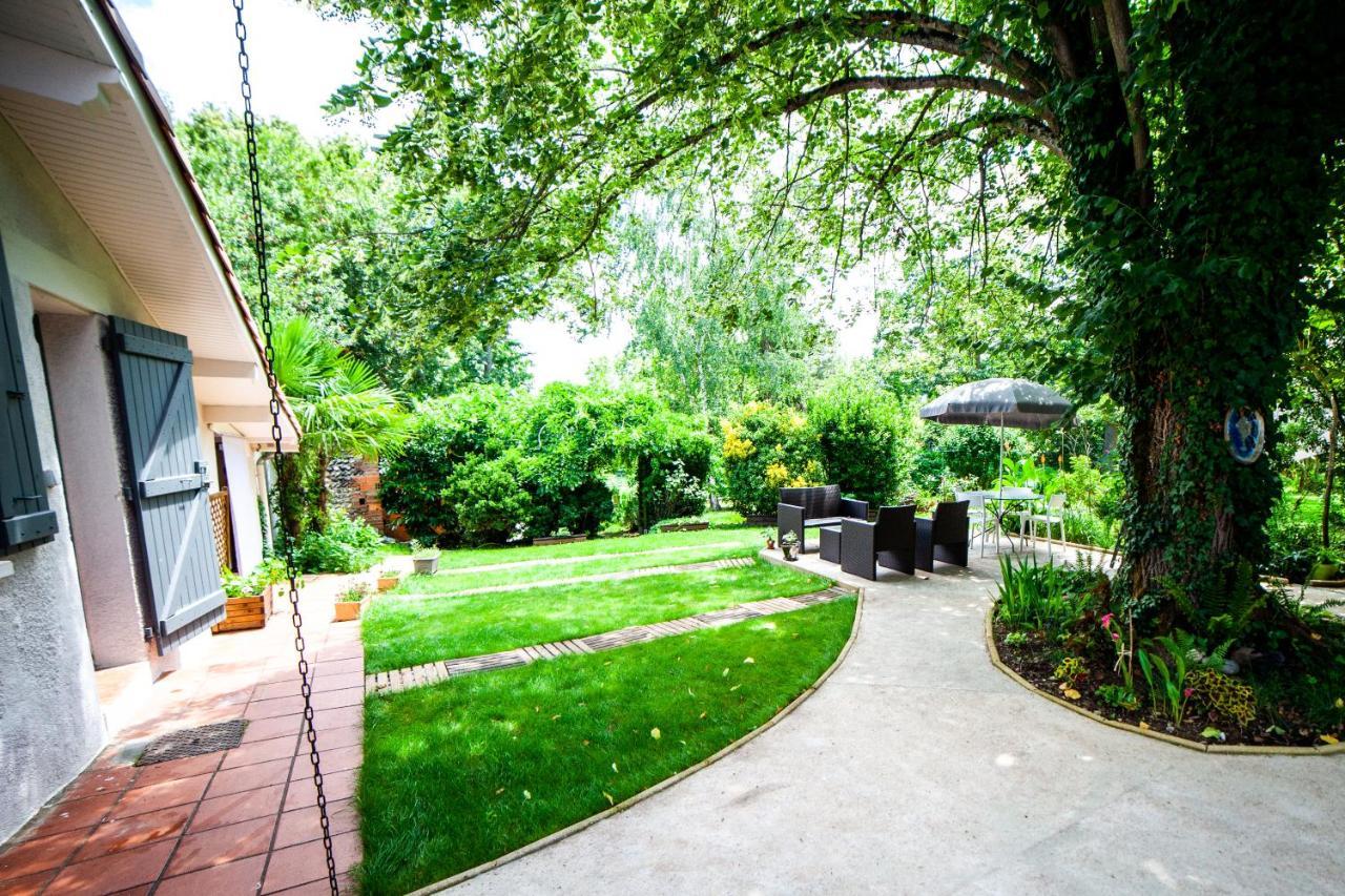 Mirguet Au Jardin Διαμέρισμα Saint-Elix-le-Chateau Εξωτερικό φωτογραφία